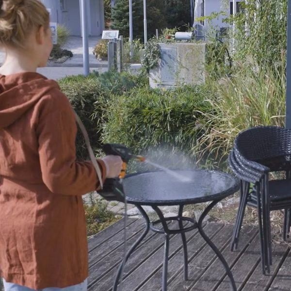 HydroBlast Pistola de Agua a Presión Inalámbrica 21V – Limpieza sin Límites