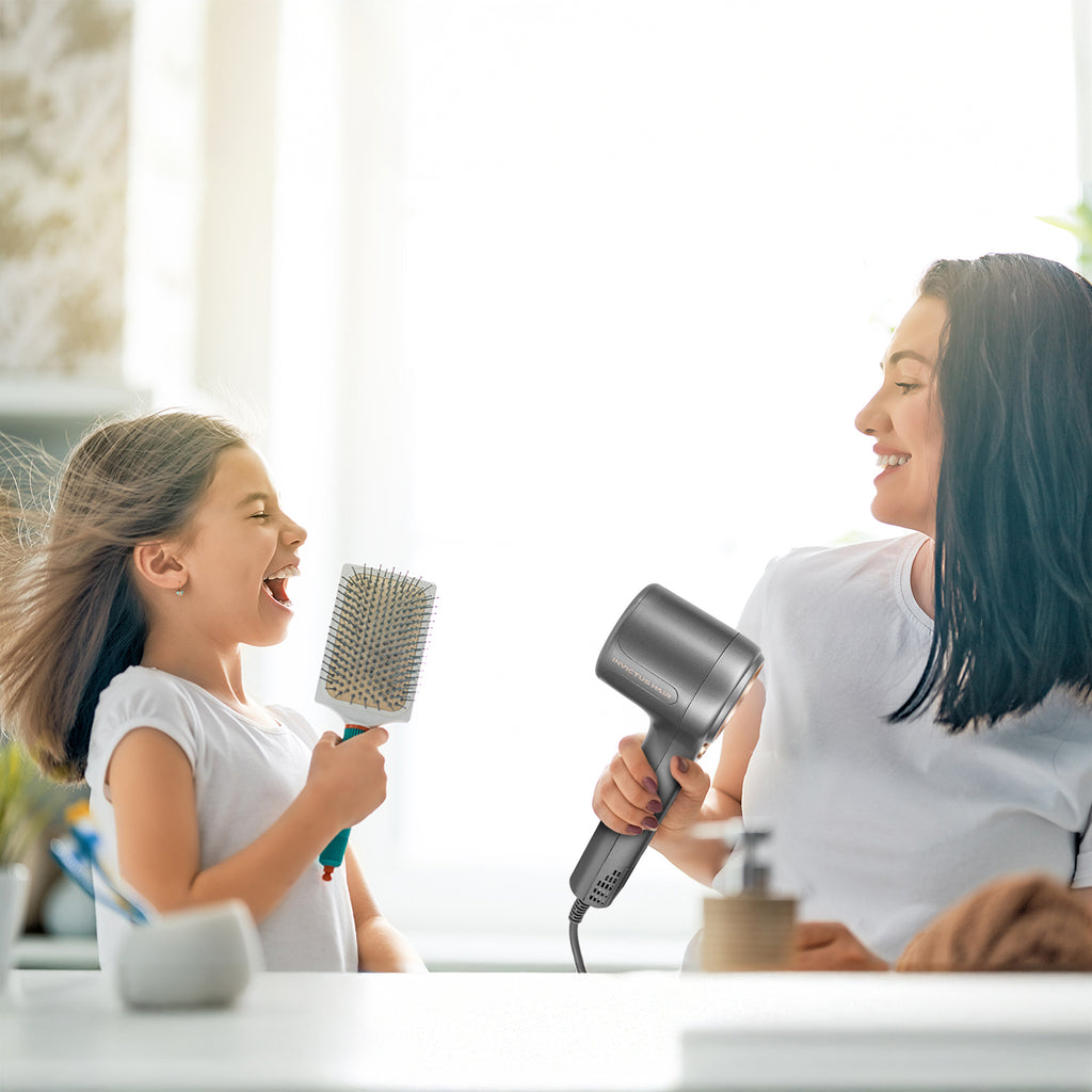 Secador Invictus Hair D7 con fragancia Secret Oasis – Set 5 piezas (Consigue Accesorio Oasis GRATIS)