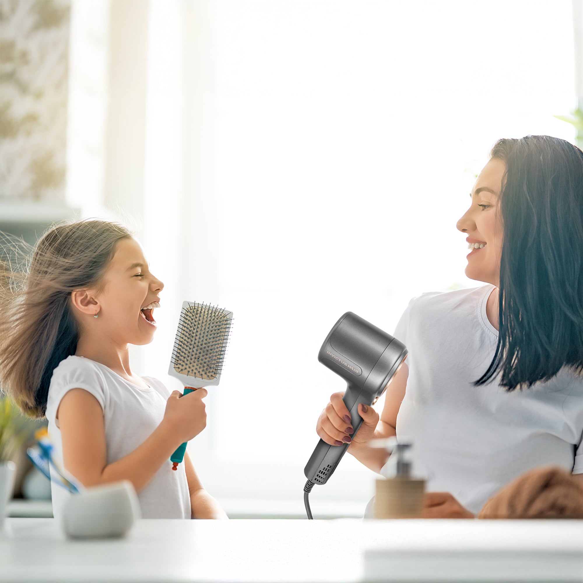 Secador Invictus Hair D7 con fragancia Secret Oasis – Set 5 piezas (Consigue Accesorio Oasis GRATIS)